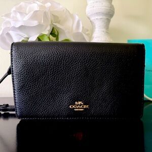 Beautiful COACH Anna Foldover Clutch Crossbody